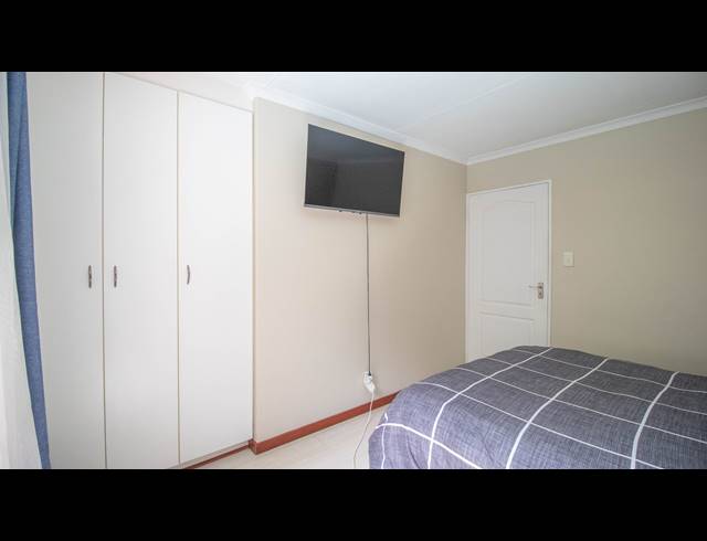 4 BEDROOM FREEHOLD FOR SALE IN GREENSTONE HILL